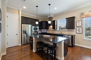House, Multiple Beds, Balcony, River View | Private kitchen | Fridge, microwave, oven, stovetop
