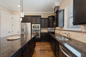 House, Multiple Beds, Balcony, River View | Private kitchen | Fridge, microwave, oven, stovetop