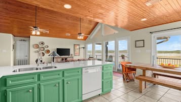 House, Multiple Beds, Patio (J-Bar-J Lodge 8) | Interior