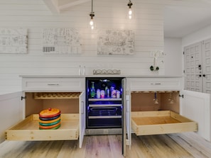 Casa, varias camas, acceso a la alberca, vista al jardín (9) | Interior