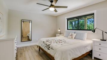 4 habitaciones, decoración personalizada y muebles diferentes