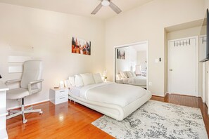 3 chambres, fer et planche à repasser, Wi-Fi, draps fournis