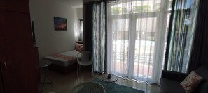 1 bedroom, iron/ironing board, WiFi, bed sheets