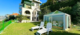 A luxurious and spacious villa with a beautiful view to the Mediterranean Sea