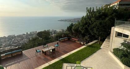 A luxurious and spacious villa with a beautiful view to the Mediterranean Sea