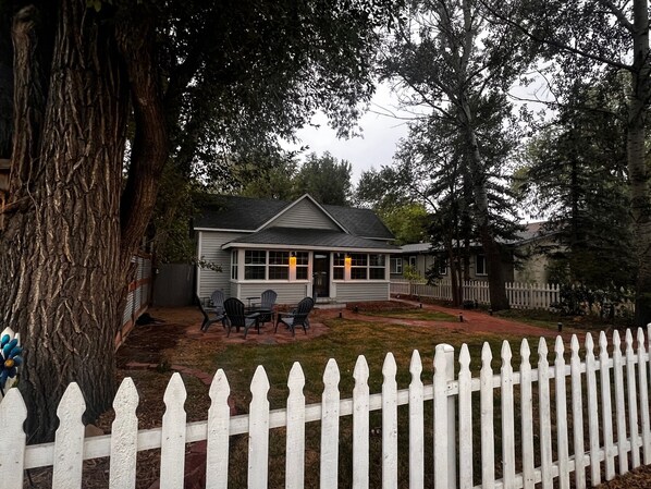 Exterior - Charming, Updated Old Town Fort Collins home in a Super location... (Fort Collins)
