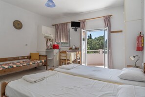 Room - Apartment 'Studio with Balcony 6' (Spartià)