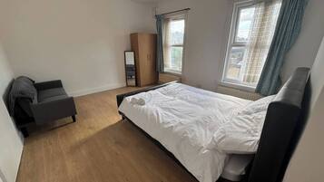 2 bedrooms, free WiFi, bed sheets