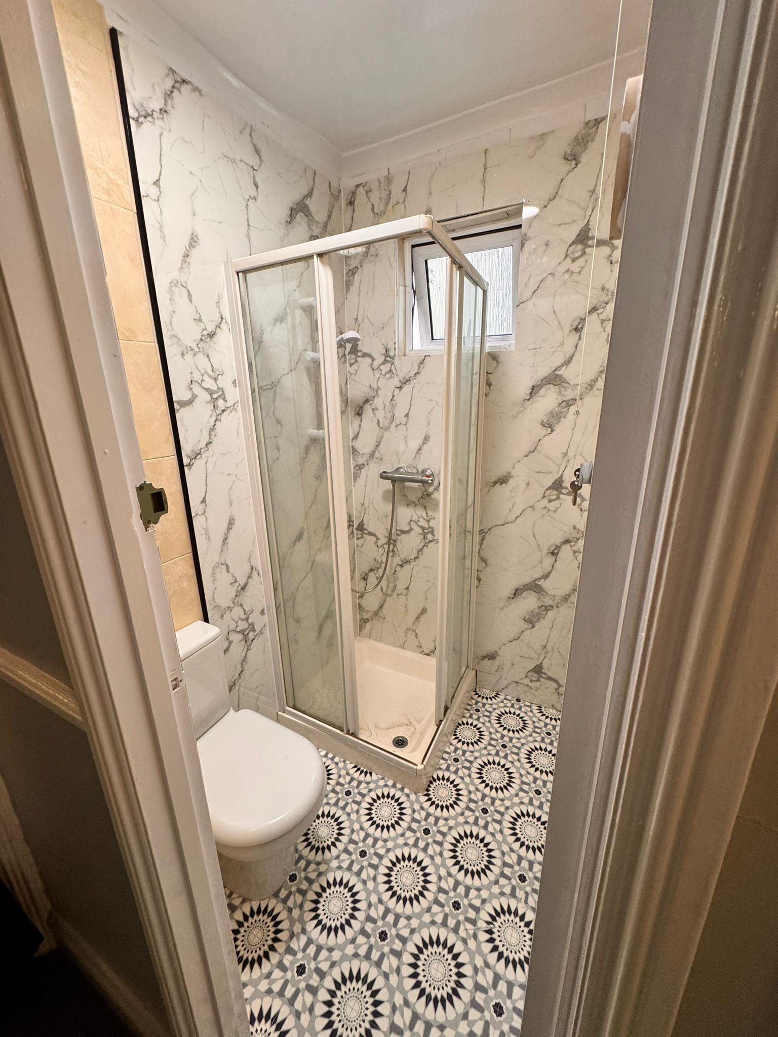Standard Single Room, Private Bathroom | Bathroom | Free toiletries, towels, soap, shampoo
