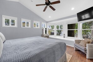 House, 2 Queen Beds, Patio (River Oaks Place) | 2 bedrooms, individually decorated, individually furnished, bed sheets