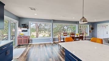 House, Multiple Beds, Patio, Garden View (TX Sunset Ranch (17)) | Interior