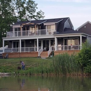Exterior - Whippletree - Serenity, new build, clean and natures paradise (Niagara-on-the-Lake)