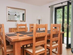 Dining - Catbells (Windermere)