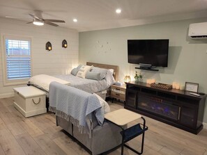 1 habitación, tabla de planchar con plancha, wifi y ropa de cama 