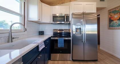 Oceanfront/Remodeled 3BR/Overlooks Cape Hatteras Nat'l Seashore/1 Min to Beach