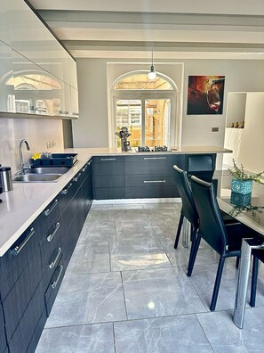 Microwave, oven, stovetop, dishwasher