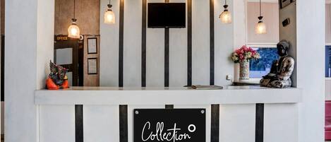 House | Reception