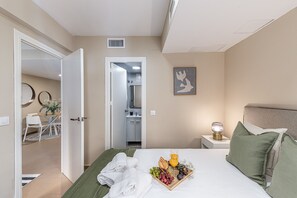 1 bedroom, iron/ironing board, free WiFi