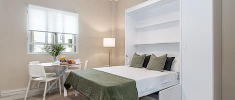1 habitación, tabla de planchar con plancha y wifi gratis