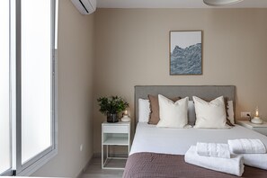 1 bedroom, iron/ironing board, free WiFi, bed sheets - Waou Seville Center IV (Sevilla)