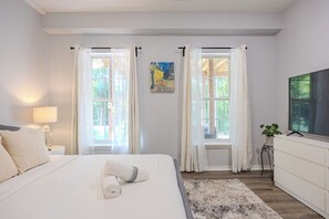 2 bedrooms, iron/ironing board, WiFi, bed sheets