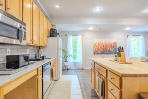 Microwave, oven, stovetop, dishwasher