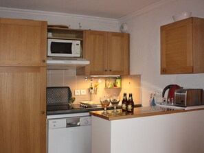 Fridge, microwave, dishwasher