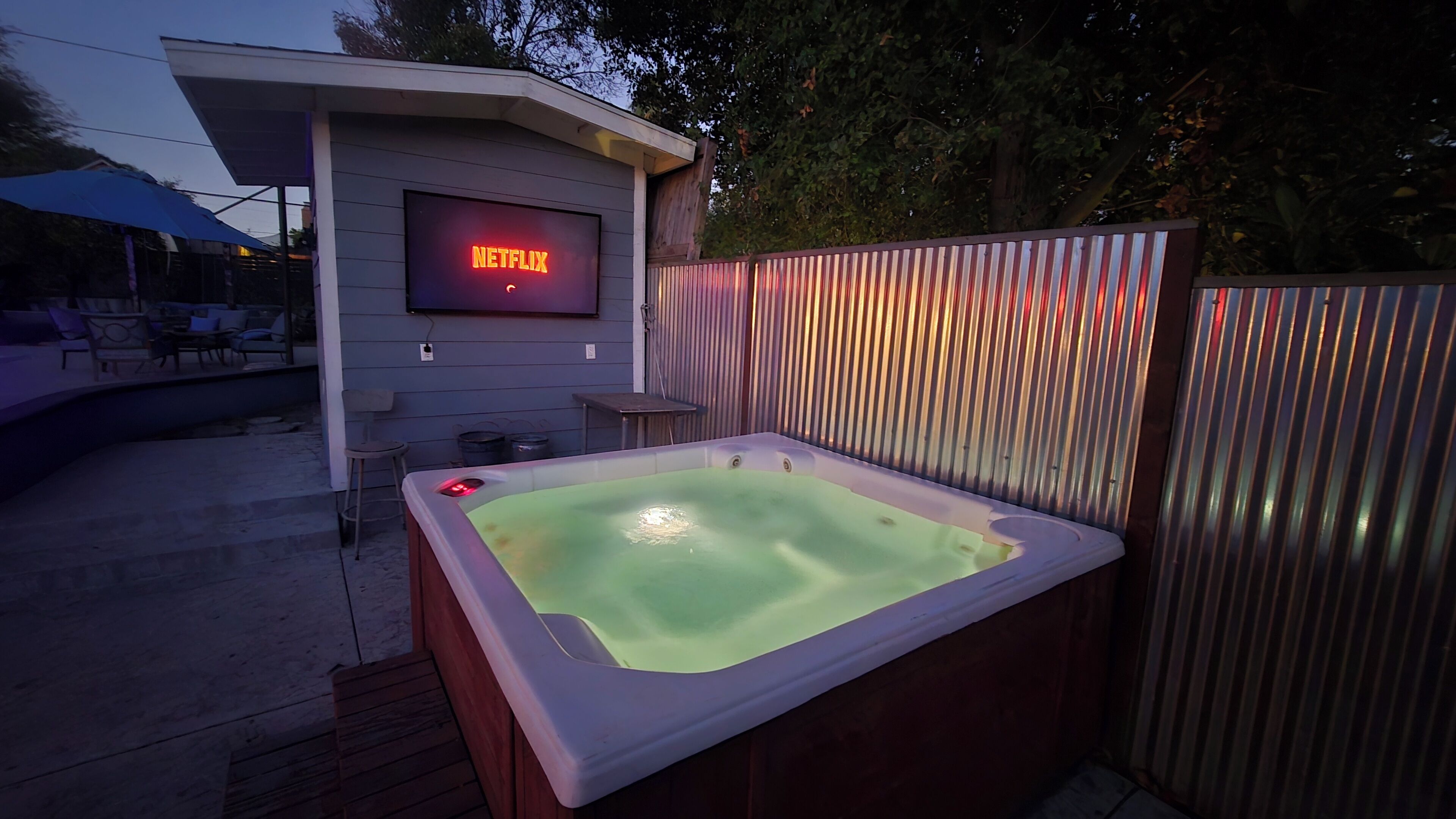 Bain à remous extérieur