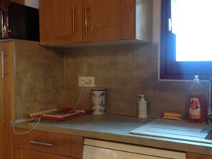 Fridge, microwave, dishwasher