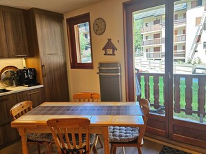 Dining - Charming 3-room, 4 pers, west-facing, parking included (Valloire)