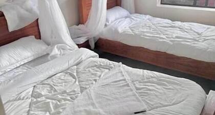 The OGT Ltd Single Room with Bathroom #3