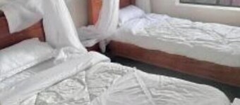 The OGT Ltd Single Room with Bathroom #8