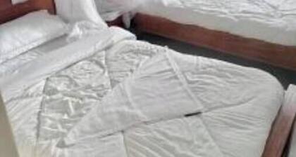The OGT Ltd Single Room with Bathroom #9