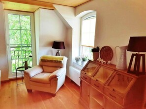 Apartment | Living room - Einladende Ferienwohnung in Wiek mit Garten (Wiek)