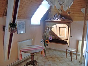 Interior - 4-Room Apartment with Mezzanine, Wifi, Pets Allowed, Parking (Valloire)