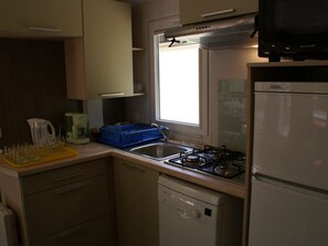 Micro-ondes, cafetière/bouilloire