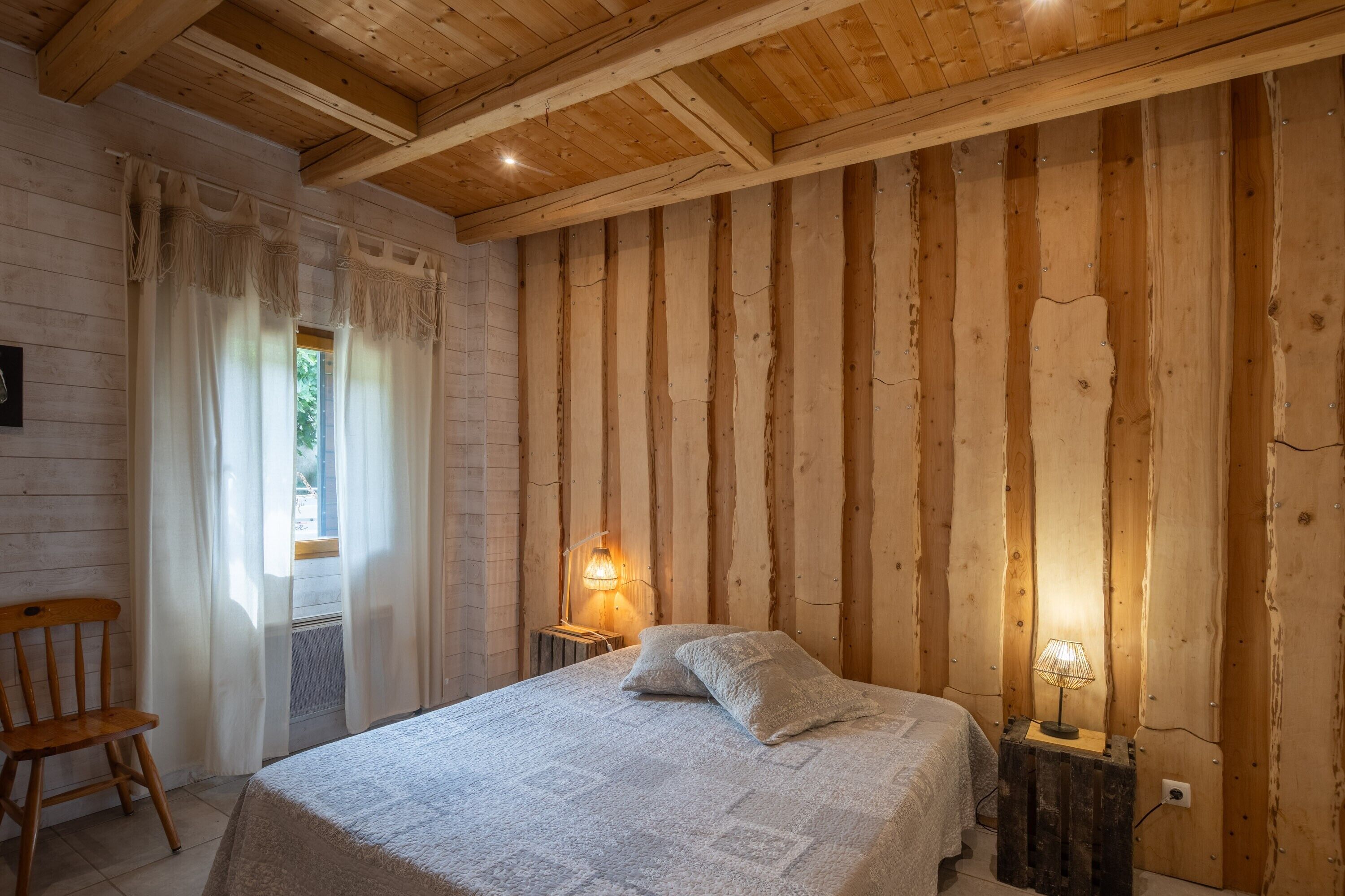 2 chambres, draps fournis, accès pour personnes à mobilité réduite