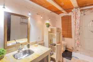 Douche, articles de toilette (gratuits)
