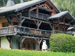 Exterior - Spacious chalet in Châtel for 14 people with sauna (Châtel)