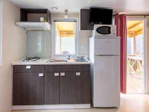 Microwave, coffee/tea maker