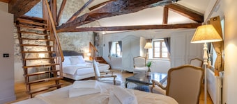Guest Room – Château de la Rive – Sleeps 10