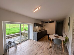 Fridge, microwave, dishwasher