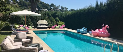Piscine extérieure, piscine chauffée