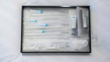 吹风机、毛巾、卫生纸