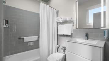Superior Room, 2 Double Beds | Bathroom | Shower, free toiletries, towels, soap