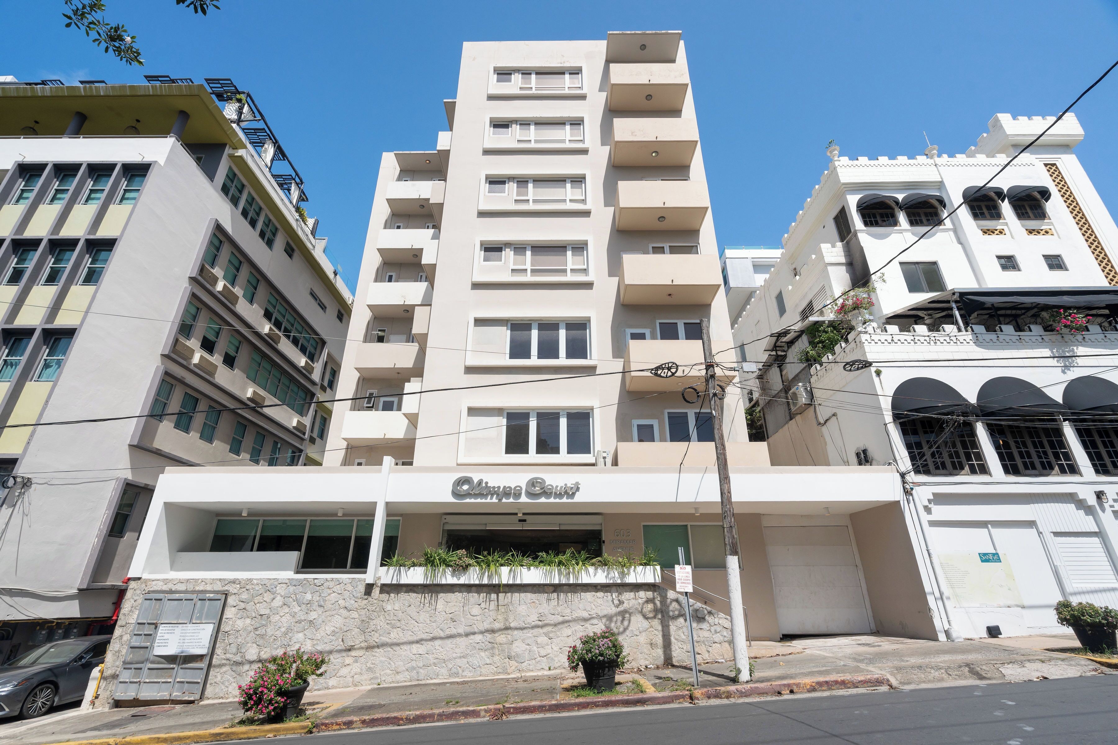 Mặt tiền nơi lưu trú