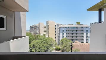 Camera Superior, 1 letto queen | Balcone