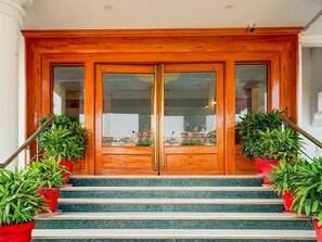 House | Reception