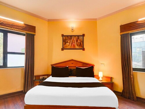 Townhouse Oak Subhas Nagar