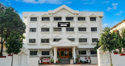 Townhouse Oak Subhas Nagar